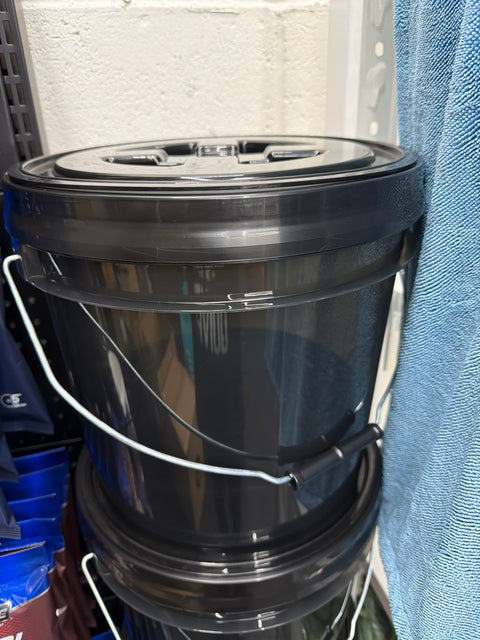 Bucket Kit – 3.5 Gallon with Dirt Catcher & Gamma Seal Lid