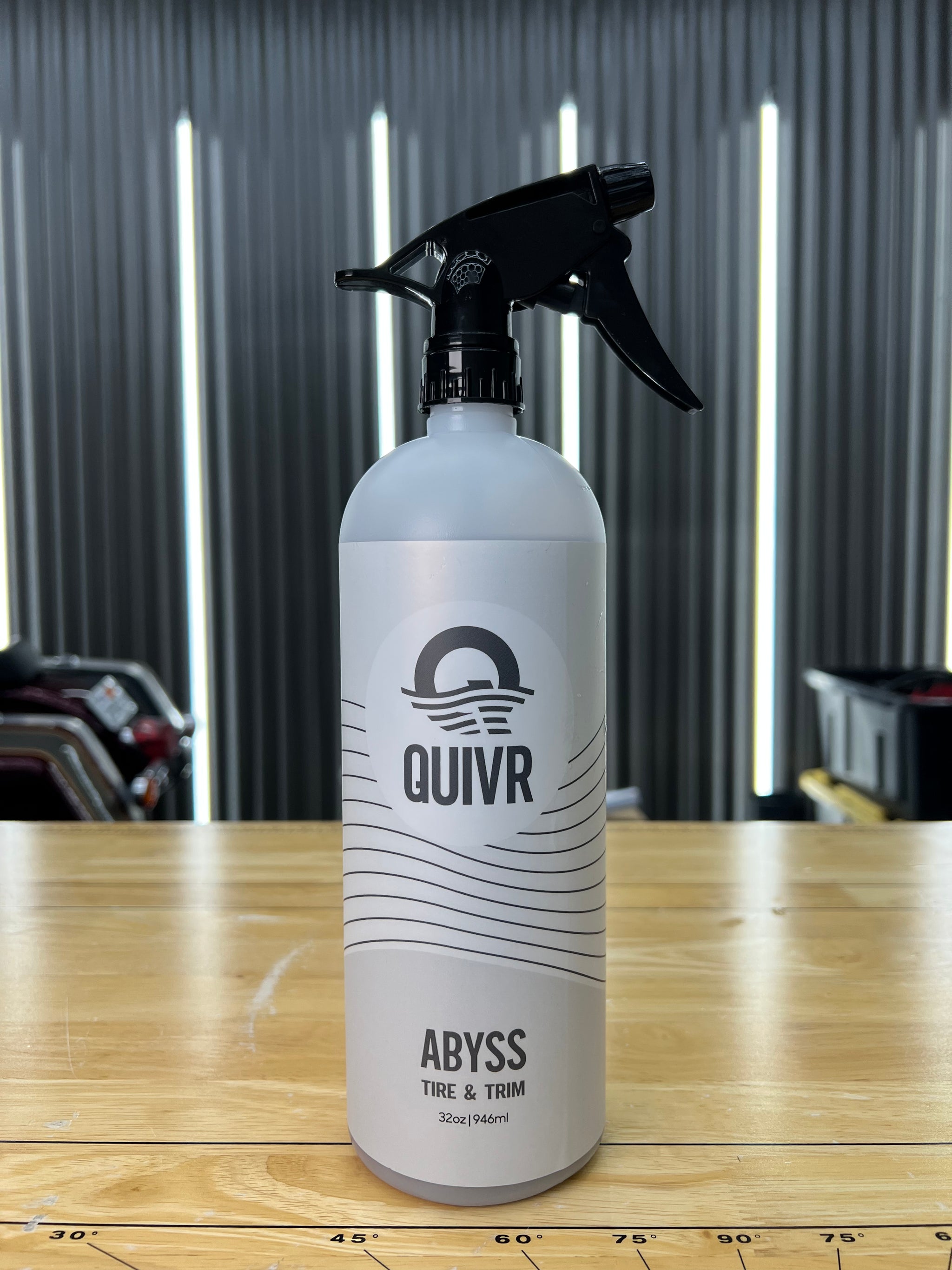 QUIVR Abyss Tire & Trim Dressing – DTLR Supply
