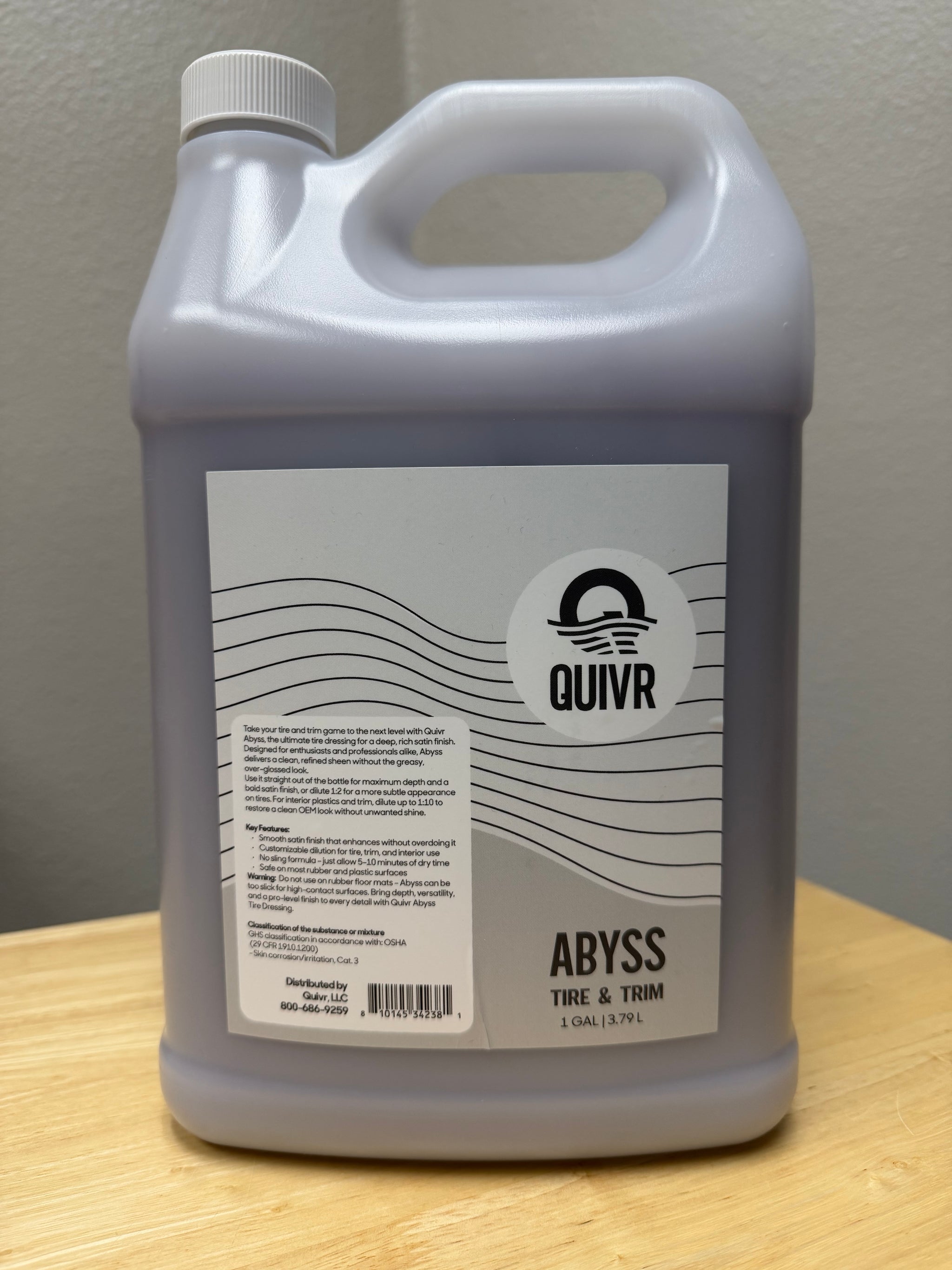 QUIVR Abyss Tire & Trim Dressing – DTLR Supply
