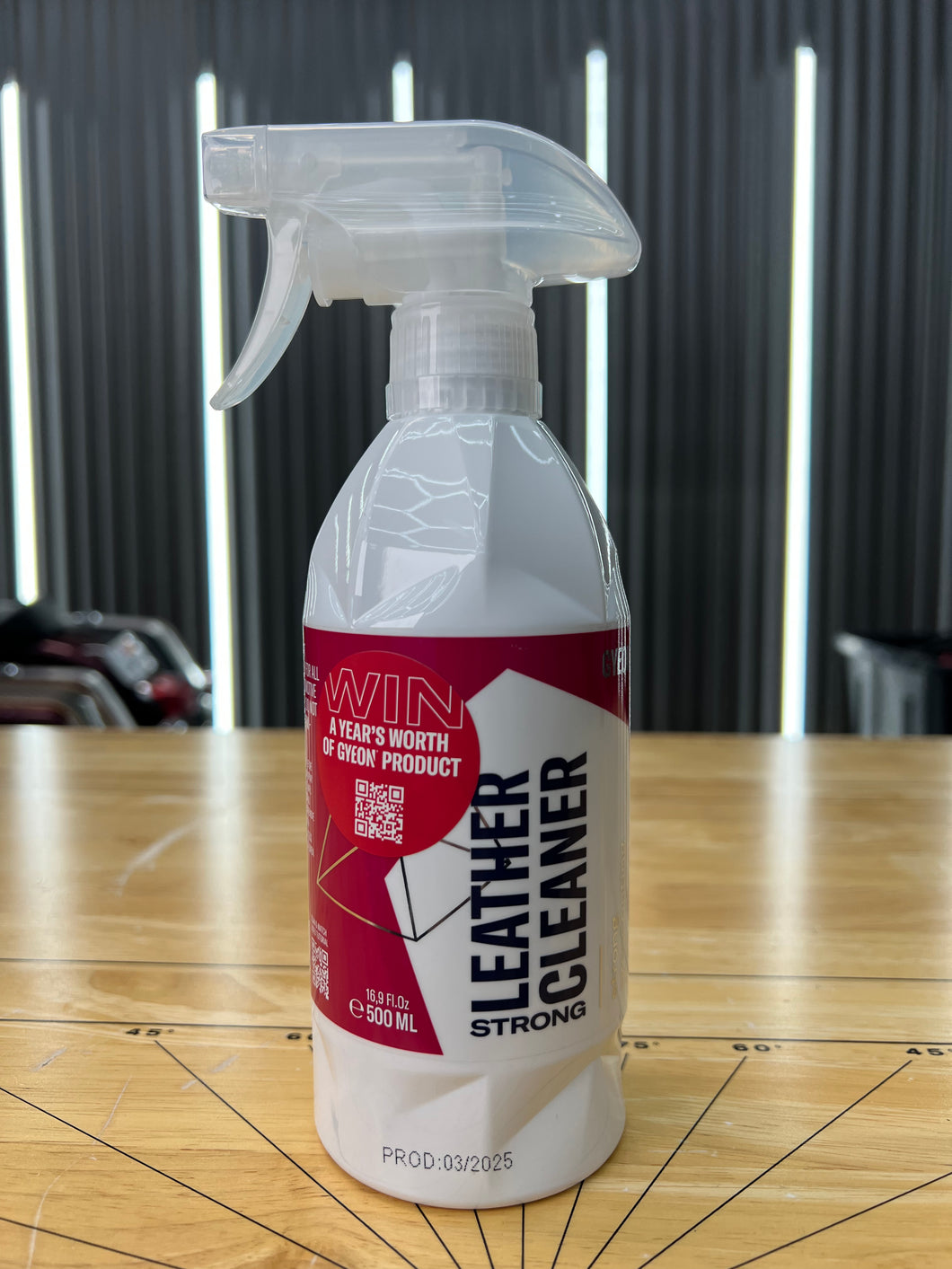 Gyeon LEATHER CLEANER Strong