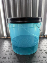 Load image into Gallery viewer, QUIVR Bundle Kit with Bucket (with Free Shipping)
