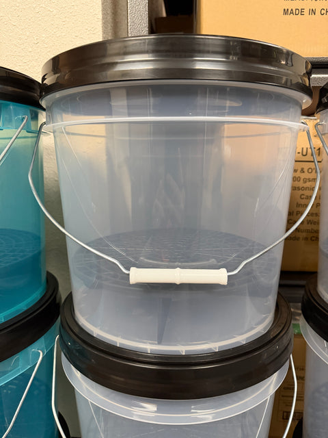 Bucket Kit – 3.5 Gallon with Dirt Catcher & Gamma Seal Lid