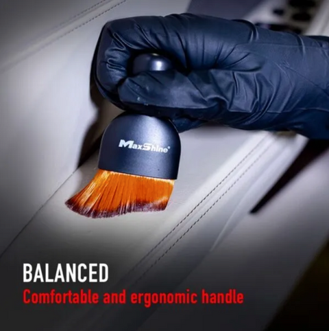 Ultra Soft Ergonomic Handle Detailing Brush
