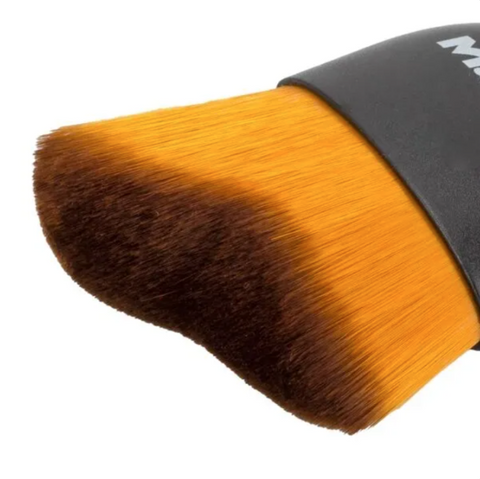 Ultra Soft Ergonomic Handle Detailing Brush