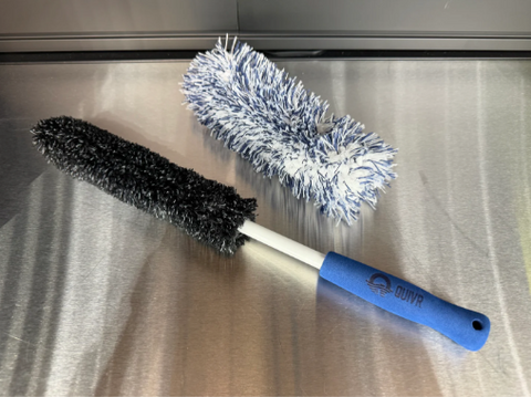 QUIVR "S TURN" Wheel Brush