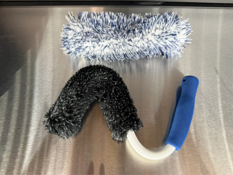 QUIVR "S TURN" Wheel Brush