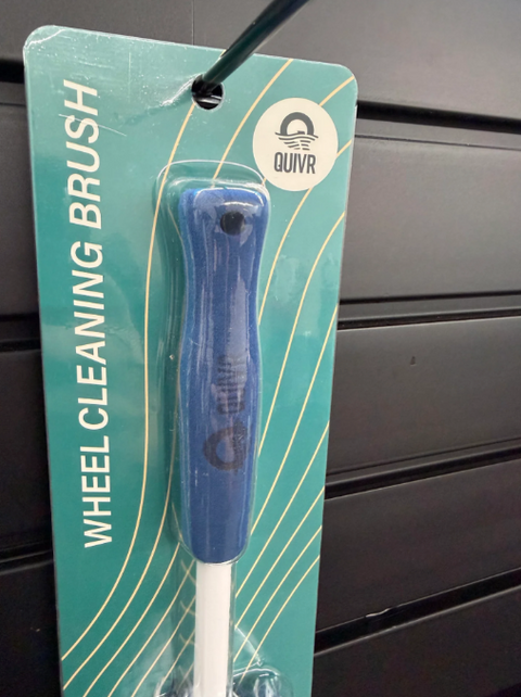 QUIVR "S TURN" Wheel Brush